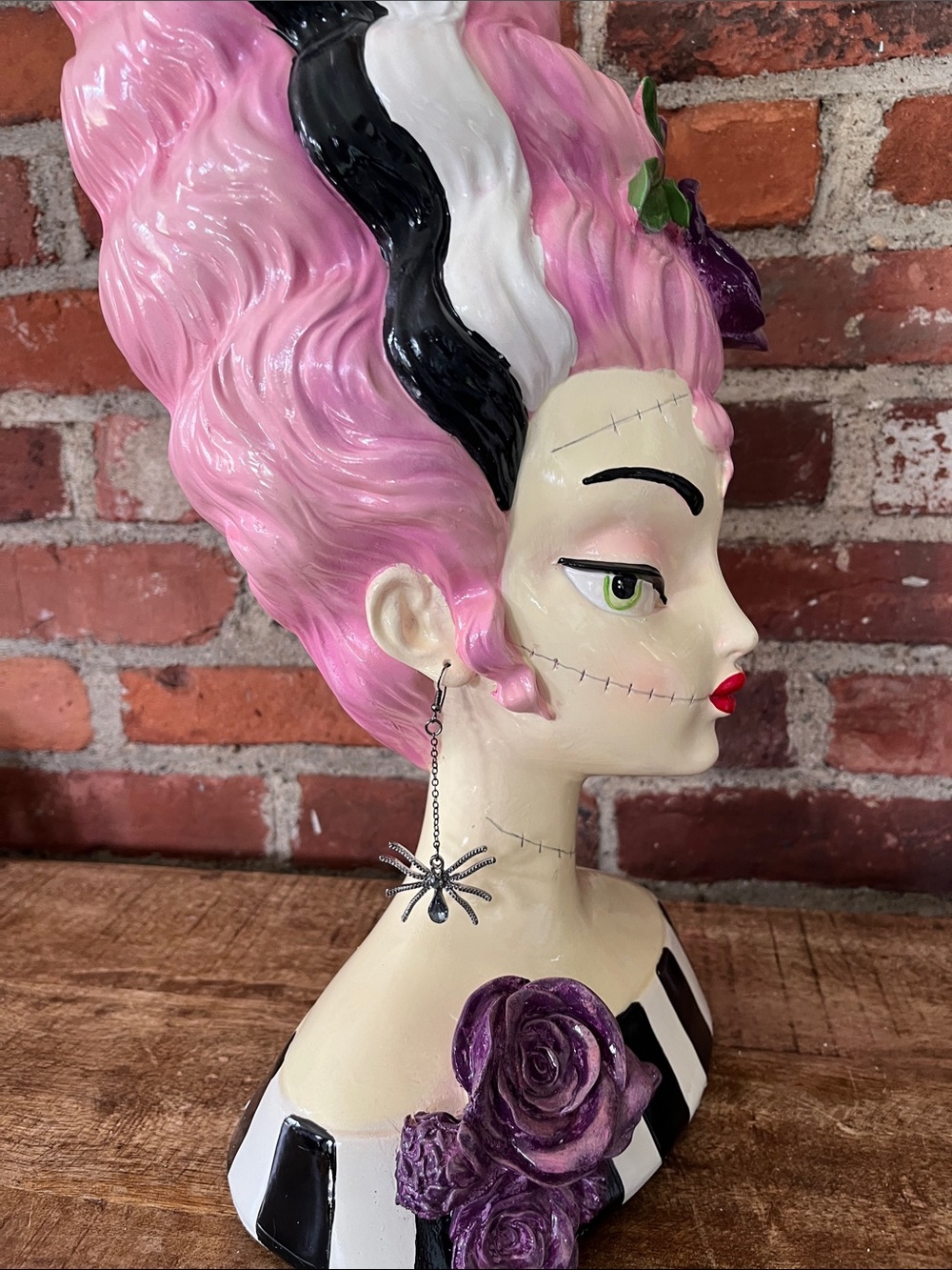 Bella lux bride of Frankenstein bust - Picture 7 of 16